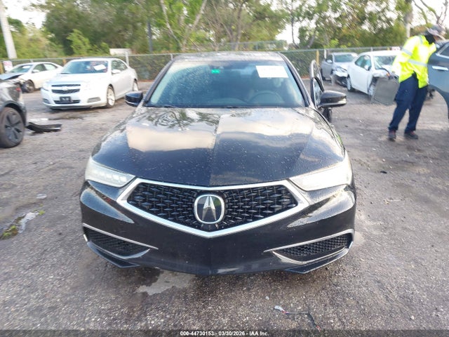 Продаж на аукціоні авто 2018 Acura Tlx Tech Pkg, vin: 19UUB1F59JA006915, номер лоту: 44730153