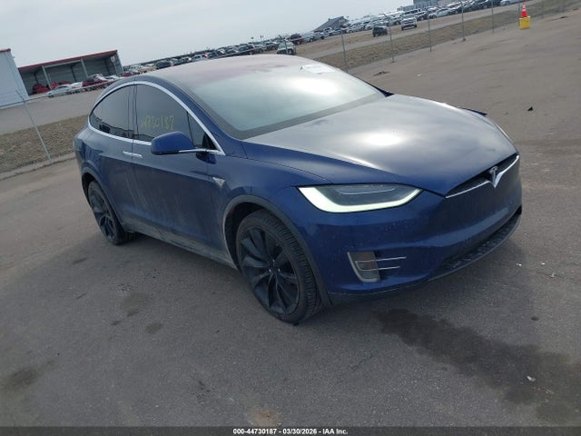 Продаж на аукціоні авто 2016 Tesla Model X, vin: 5YJXCAE22GF001801, номер лоту: 44730187
