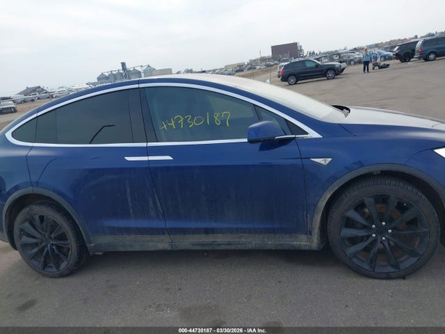 Продаж на аукціоні авто 2016 Tesla Model X, vin: 5YJXCAE22GF001801, номер лоту: 44730187