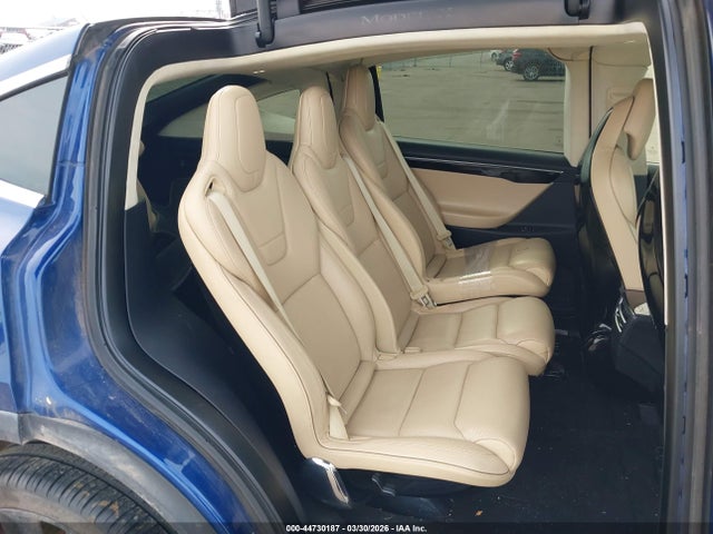 Продаж на аукціоні авто 2016 Tesla Model X, vin: 5YJXCAE22GF001801, номер лоту: 44730187
