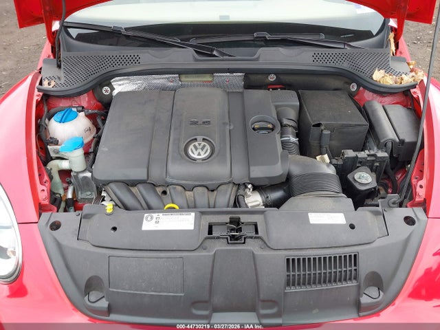 Продаж на аукціоні авто 2014 Volkswagen Beetle 2.5l, vin: 3VWJP7AT3EM608257, номер лоту: 44730219