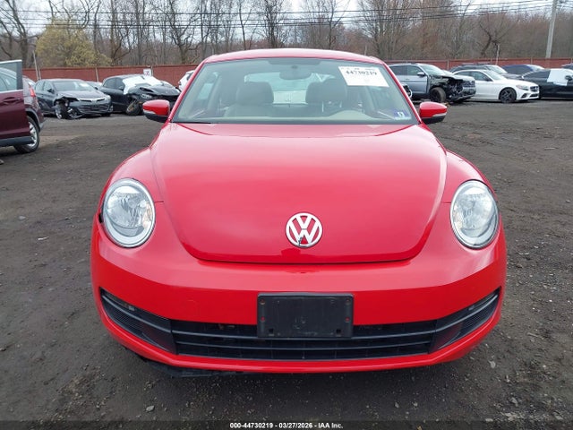Продаж на аукціоні авто 2014 Volkswagen Beetle 2.5l, vin: 3VWJP7AT3EM608257, номер лоту: 44730219