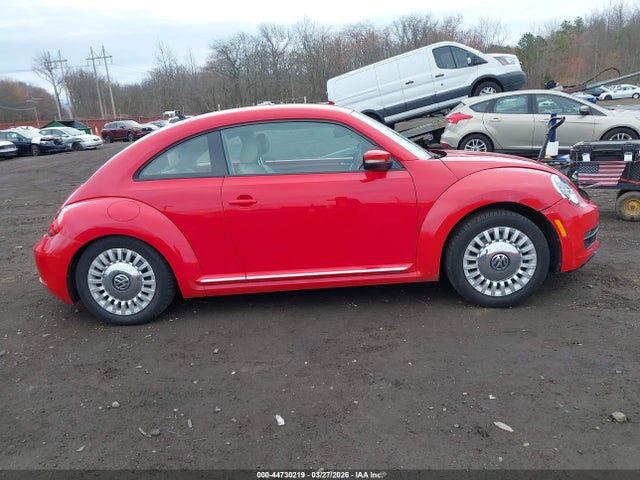 Продаж на аукціоні авто 2014 Volkswagen Beetle 2.5l, vin: 3VWJP7AT3EM608257, номер лоту: 44730219