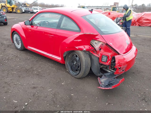 Продаж на аукціоні авто 2014 Volkswagen Beetle 2.5l, vin: 3VWJP7AT3EM608257, номер лоту: 44730219