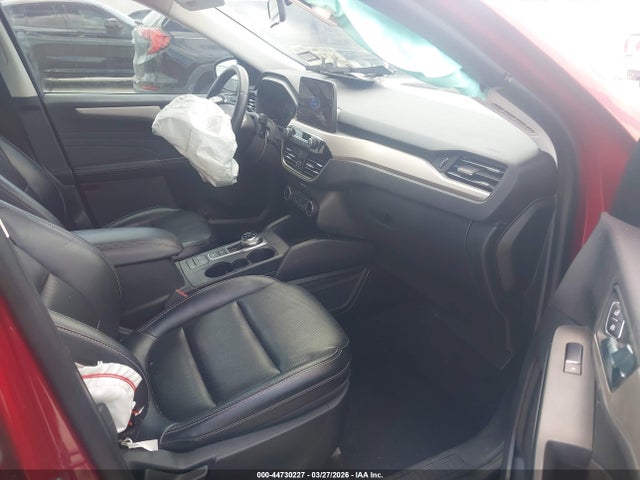 Продажа на аукционе авто 2022 Ford Escape Sel, vin: 1FMCU0H68NUB43266, номер лота: 44730227