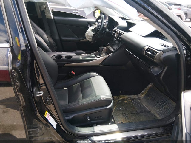2014 Lexus Is 350 მანქანა იყიდება აუქციონზე, vin: JTHBE1D26E5006051, აუქციონის ნომერი: 44730231