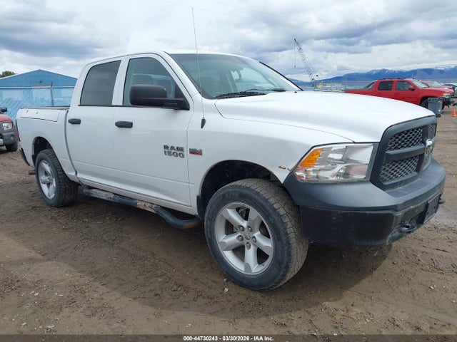 2014 RAM 1500 1C6RR7XT9ES203137