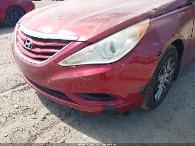 2011 Hyundai Sonata Gls მანქანა იყიდება აუქციონზე, vin: 5NPEB4AC8BH242606, აუქციონის ნომერი: 44730244