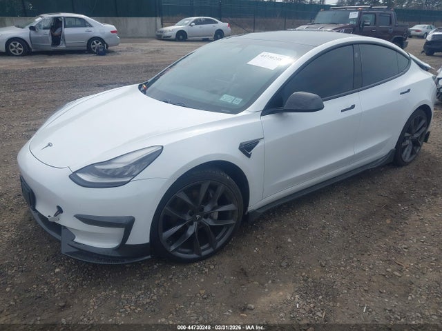 Tesla Model 3 Long Range/performance 2019 5YJ3E1EB7KF493615 Image 2