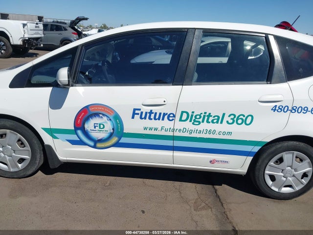 2013 Honda Fit მანქანა იყიდება აუქციონზე, vin: JHMGE8H34DC059181, აუქციონის ნომერი: 44730258