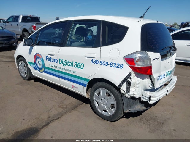 2013 Honda Fit მანქანა იყიდება აუქციონზე, vin: JHMGE8H34DC059181, აუქციონის ნომერი: 44730258