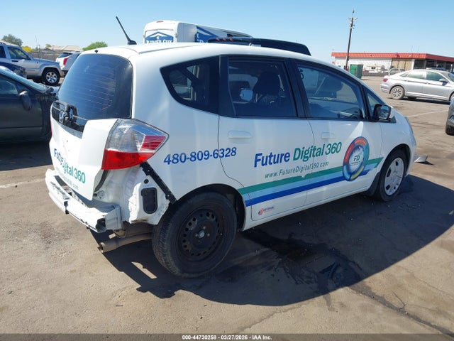 2013 Honda Fit მანქანა იყიდება აუქციონზე, vin: JHMGE8H34DC059181, აუქციონის ნომერი: 44730258