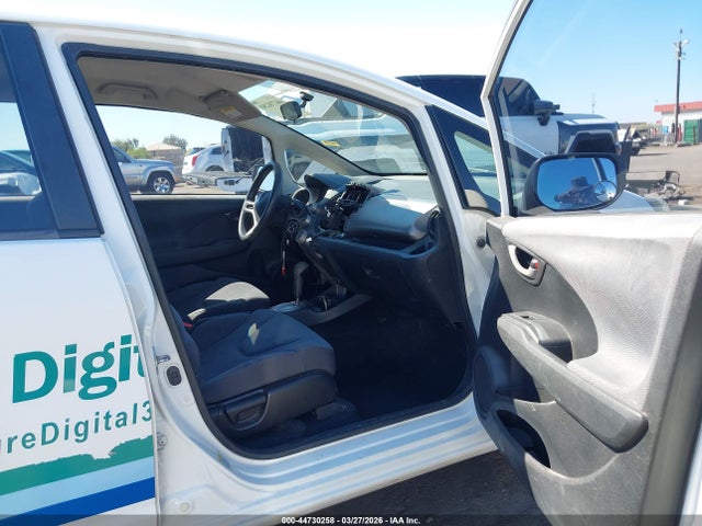 2013 Honda Fit მანქანა იყიდება აუქციონზე, vin: JHMGE8H34DC059181, აუქციონის ნომერი: 44730258