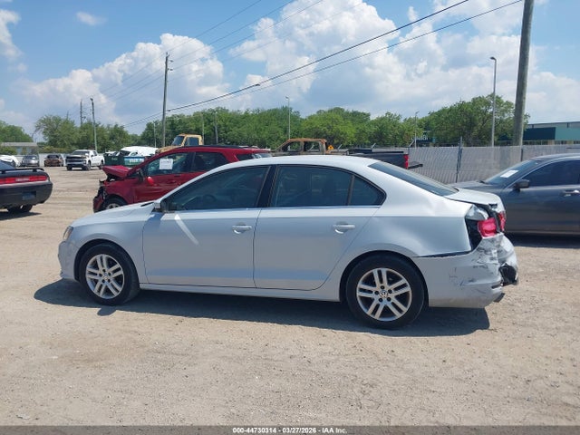 44730314 :رقم المزاد ، 3VW2B7AJ6HM292973 vin ، 2017 Volkswagen Jetta 1.4t S مزاد بيع