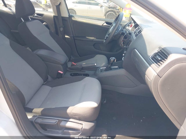 2017 VOLKSWAGEN JETTA 3VW2B7AJ6HM292973 Photo 4