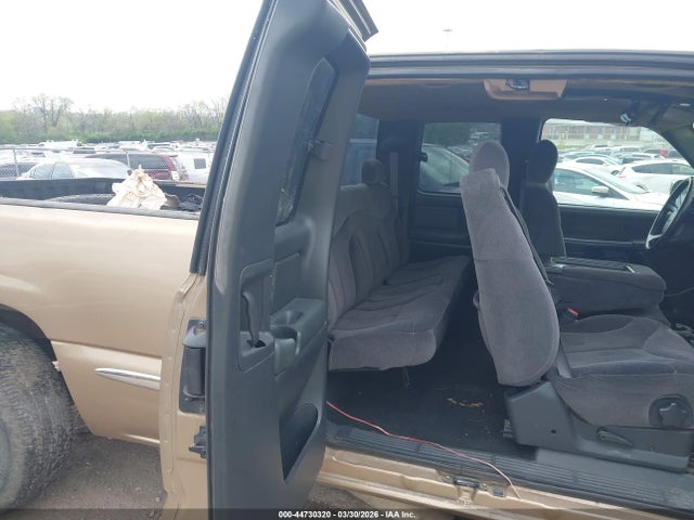 1999 Gmc Sierra 1500 Sle მანქანა იყიდება აუქციონზე, vin: 2GTEK19TXX1505769, აუქციონის ნომერი: 44730320