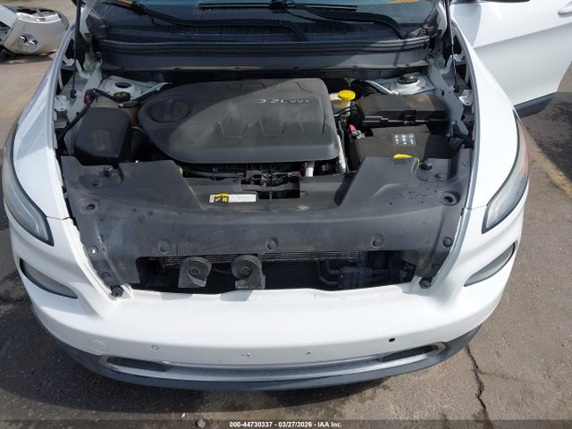 Auction sale of the 2014 Jeep Cherokee Limited, vin: 1C4PJMDS8EW203186, lot number: 44730337