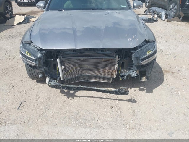 Продажа на аукционе авто 2022 Genesis G70 2.0t Rwd, vin: KMTG34TA1NU094618, номер лота: 44730353