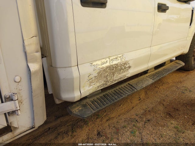 1FD8W3E61HEE03382 Ford F-350 Chassis Xlt