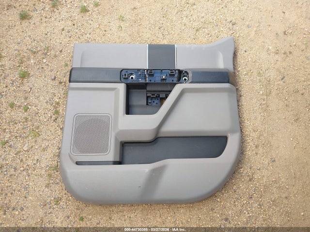 1FD8W3E61HEE03382 Ford F-350 Chassis Xlt