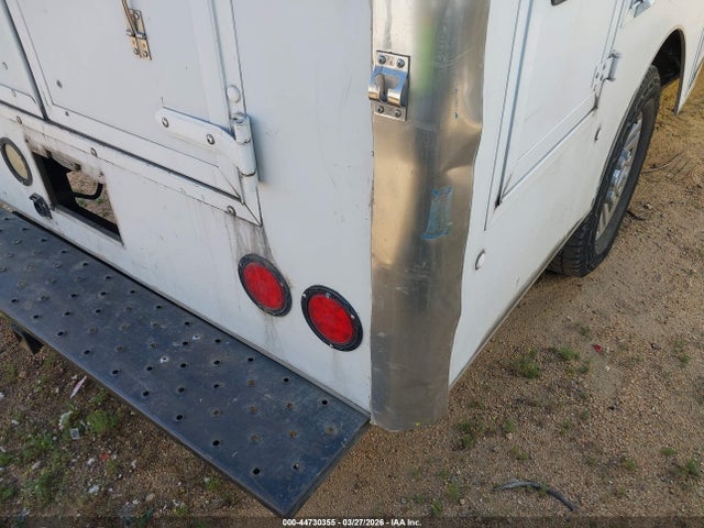 1FD8W3E61HEE03382 Ford F-350 Chassis Xlt