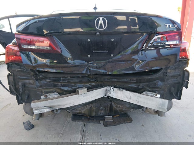 44730398 :رقم المزاد ، 19UUB1F52FA010568 vin ، 2015 Acura Tlx Tech مزاد بيع