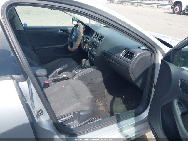 Продаж на аукціоні авто 2014 Volkswagen Jetta 2.0l S, vin: 3VW2K7AJ3EM229258, номер лоту: 44730404