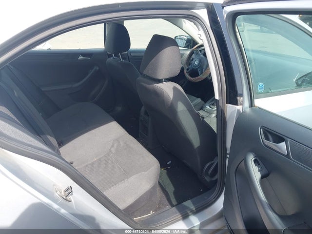 Продаж на аукціоні авто 2014 Volkswagen Jetta 2.0l S, vin: 3VW2K7AJ3EM229258, номер лоту: 44730404