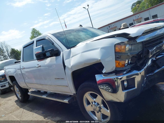 2015 Chevrolet Silverado 2500hd Ltz მანქანა იყიდება აუქციონზე, vin: 1GC1KWE89FF164630, აუქციონის ნომერი: 44730406