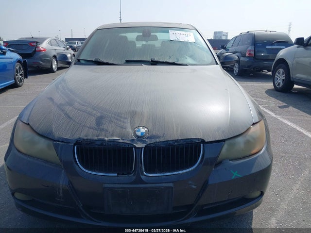 2006 Bmw 325i მანქანა იყიდება აუქციონზე, vin: WBAVB13556KX39047, აუქციონის ნომერი: 44730419