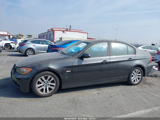 2006 Bmw 325i მანქანა იყიდება აუქციონზე, vin: WBAVB13556KX39047, აუქციონის ნომერი: 44730419