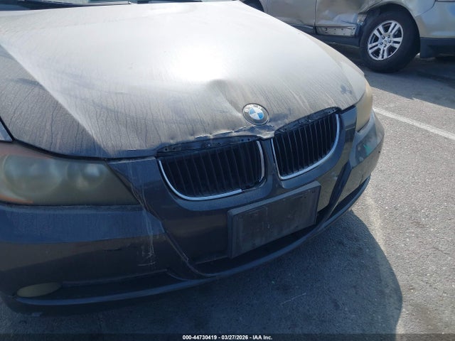 2006 Bmw 325i მანქანა იყიდება აუქციონზე, vin: WBAVB13556KX39047, აუქციონის ნომერი: 44730419