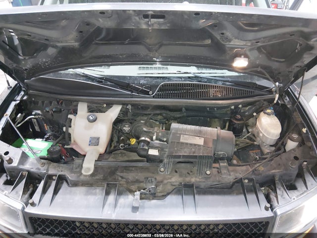 1GAZGPFF5H1100956 Chevrolet Express 3500 Lt