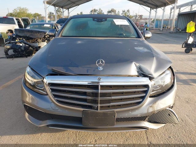WDDZF6JB1KA569273 Mercedes-Benz E 450 4matic