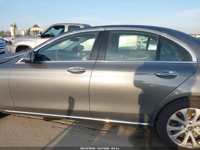 WDDZF6JB1KA569273 Mercedes-Benz E 450 4matic