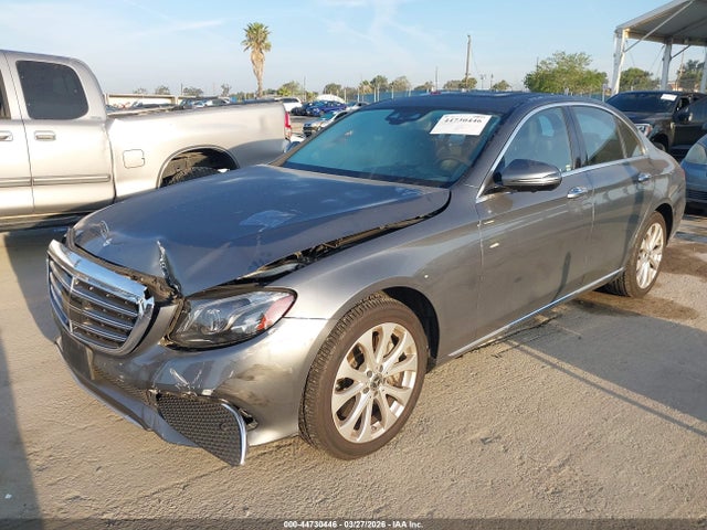 WDDZF6JB1KA569273 Mercedes-Benz E 450 4matic