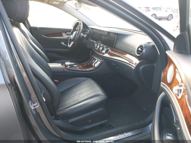 WDDZF6JB1KA569273 Mercedes-Benz E 450 4matic