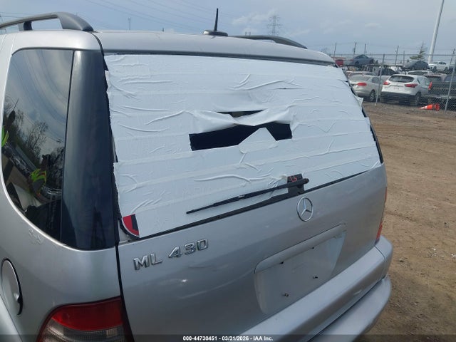 2001 Mercedes-benz Ml 430 მანქანა იყიდება აუქციონზე, vin: 4JGAB72E51A237252, აუქციონის ნომერი: 44730451