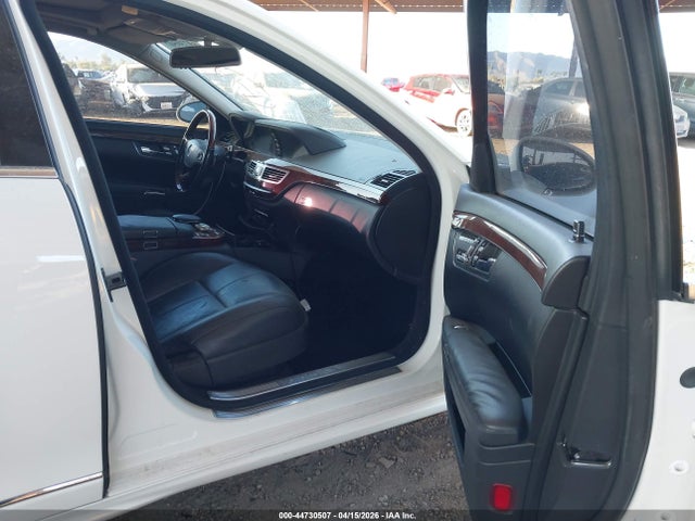 2009 Mercedes-benz S 550 4matic მანქანა იყიდება აუქციონზე, vin: WDDNG86X99A271320, აუქციონის ნომერი: 44730507