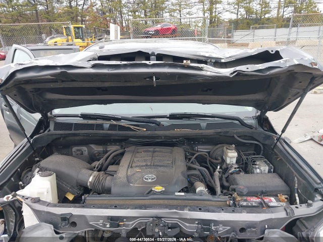 2018 TOYOTA TUNDRA 5TFDY5F1XJX682109 Photo 9