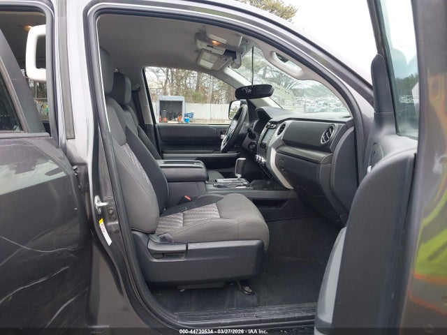 2018 TOYOTA TUNDRA 5TFDY5F1XJX682109 Photo 4