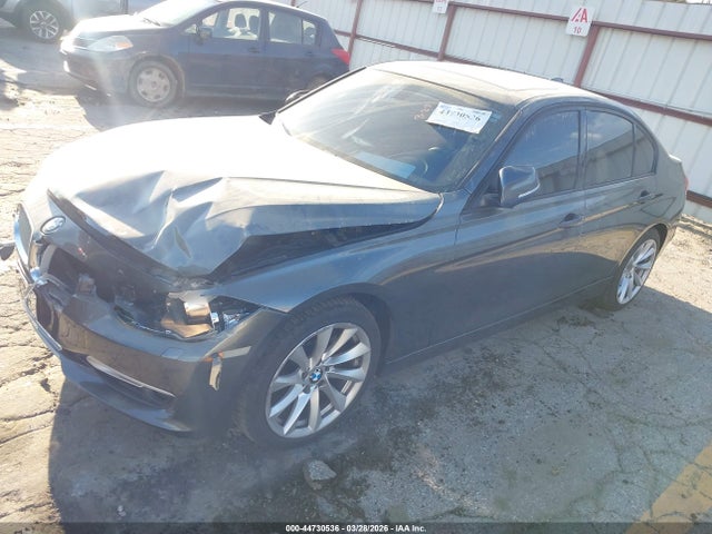 2013 Bmw 328i Xdrive მანქანა იყიდება აუქციონზე, vin: WBA3B5G56DNS03681, აუქციონის ნომერი: 44730536