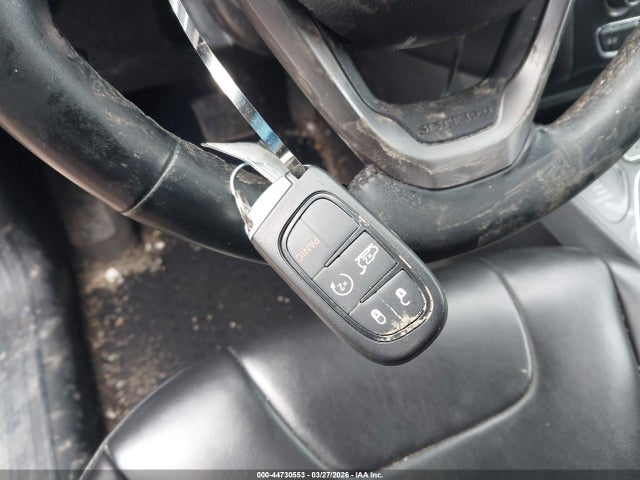 Aukcja sprzedaży 2019 Jeep Cherokee Latitude Plus 4x4, vin: 1C4PJMLB4KD352123, numer aukcji: 44730553