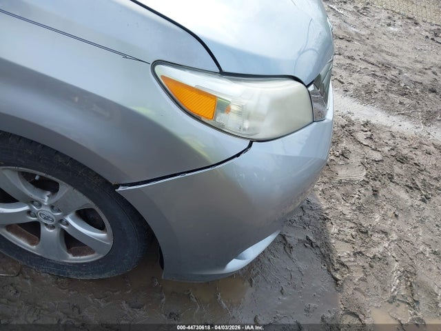 2011 TOYOTA SIENNA 5TDKK3DC8BS113932 Photo 5