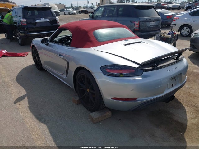 Porsche 718 Boxster 2018 WP0CA2A80JS210792 Image 3