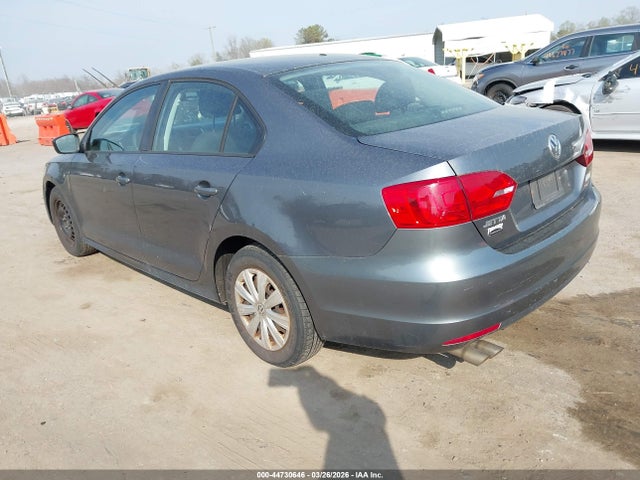 Продаж на аукціоні авто 2013 Volkswagen Jetta 2.0l S, vin: 3VW2K7AJ2DM371051, номер лоту: 44730646