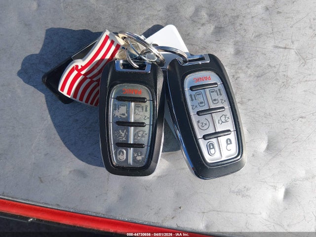 2019 Chrysler Pacifica Touring L მანქანა იყიდება აუქციონზე, vin: 2C4RC1BG4KR588542, აუქციონის ნომერი: 44730656