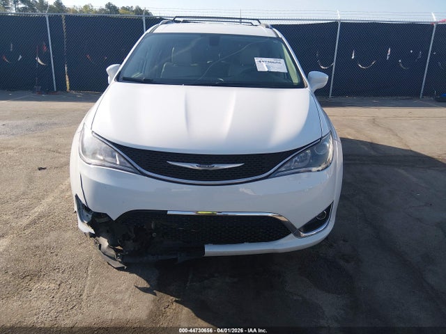 2019 Chrysler Pacifica Touring L მანქანა იყიდება აუქციონზე, vin: 2C4RC1BG4KR588542, აუქციონის ნომერი: 44730656