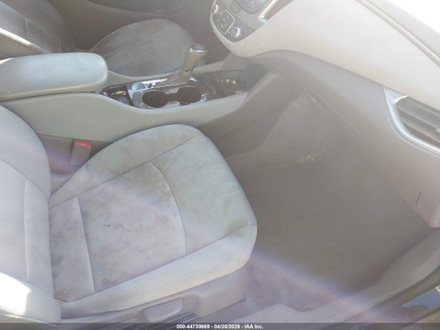 1G1ZB5ST7LF058848 Chevrolet Malibu Fwd Ls