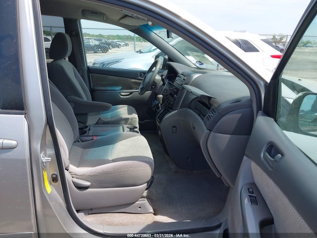 44730683 :رقم المزاد ، 5TDZK23C49S266201 vin ، 2009 Toyota Sienna Le مزاد بيع